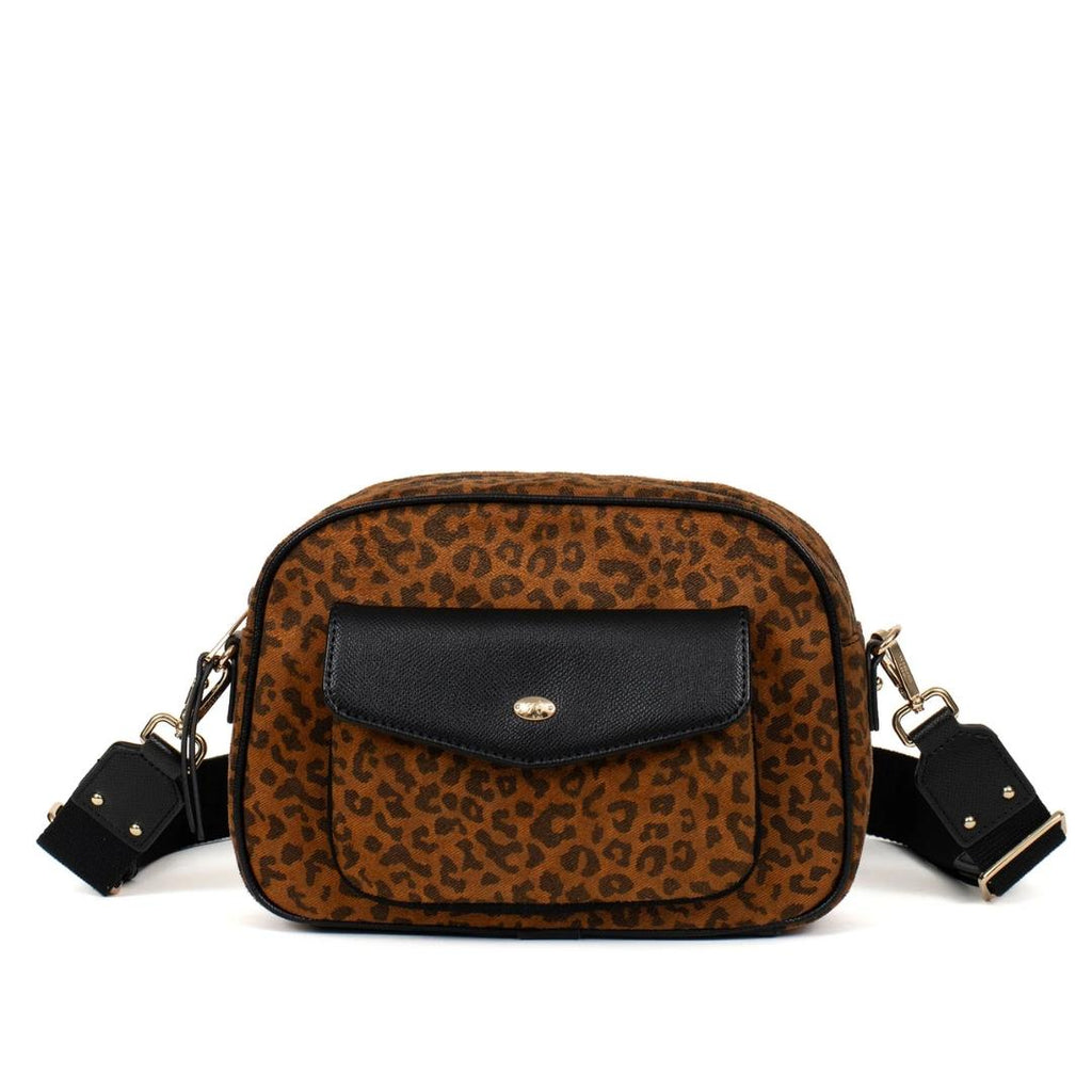 Léonie Borsa a Tracolla